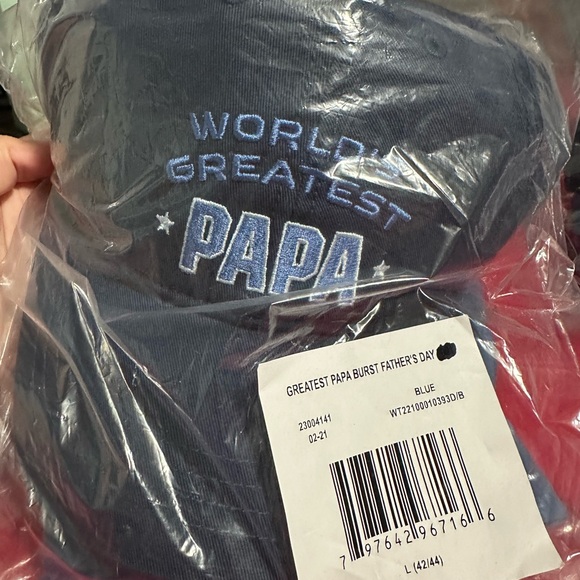 Blue World's Greatest Papa T-Shirt and Cap Set - Picture 8 of 9